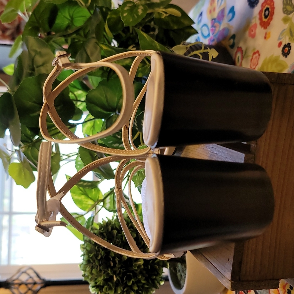 KENNETH COLE NEW YORK Martha White Strappy Block Heel Sandal - Picture 4 of 6